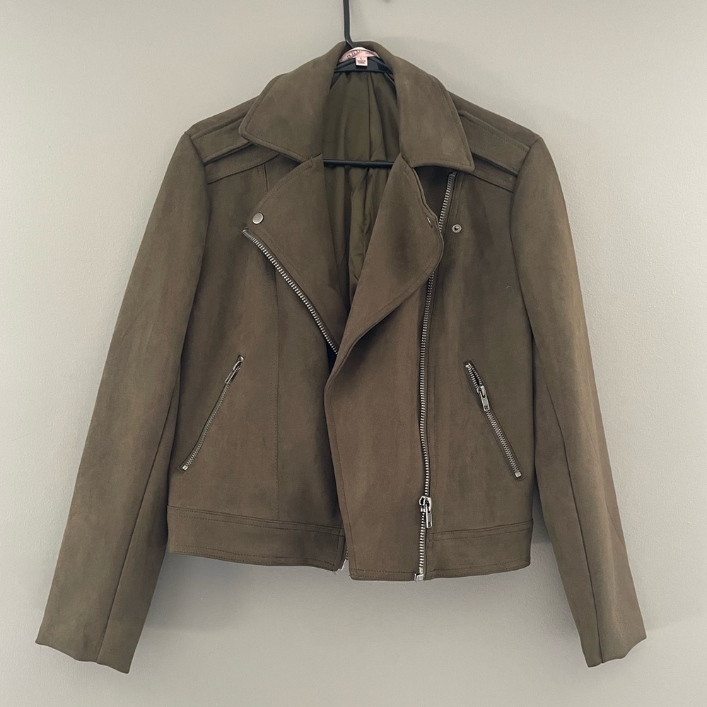 Philosophy faux leather suede style jacket never worn size large brown green